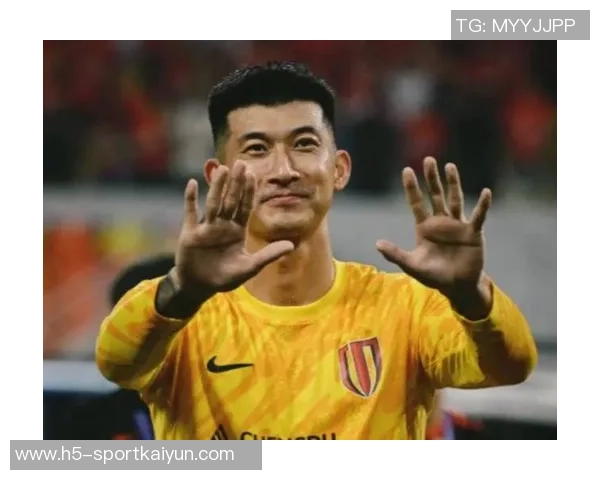 三镇门将郭嘉宇专注防守表现强调团队胜利的重要性 三镇门将郭嘉宇专注防守表现强调团队胜利的重要性